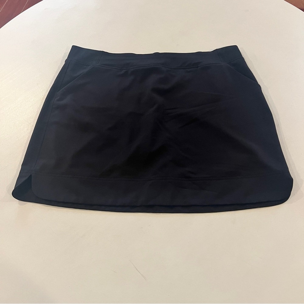 NWOT 32 Degrees Black Skort